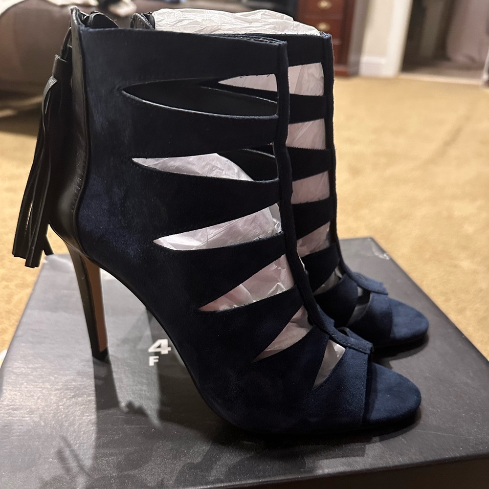 Brand new dark blue booties